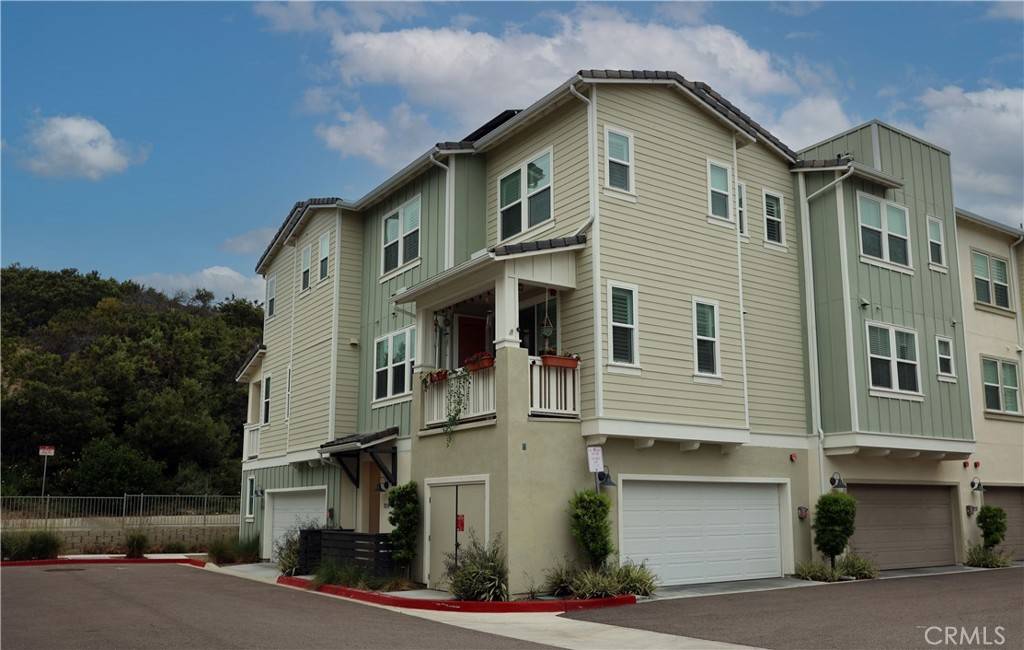 Oceanside, CA 92054,1104 Hibiscus WAY