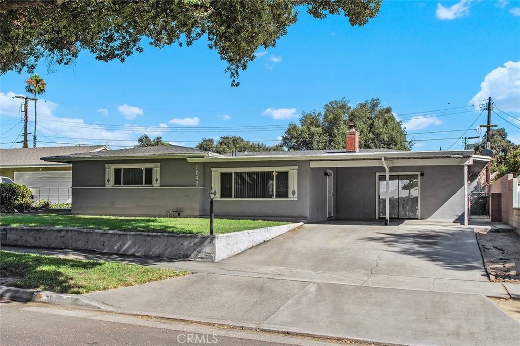 Riverside, CA 92506,7042 Rainbow CT