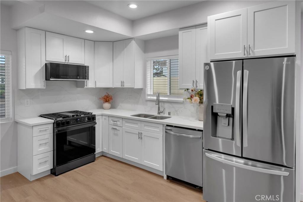 Lakewood, CA 90712,4032 Elsa ST