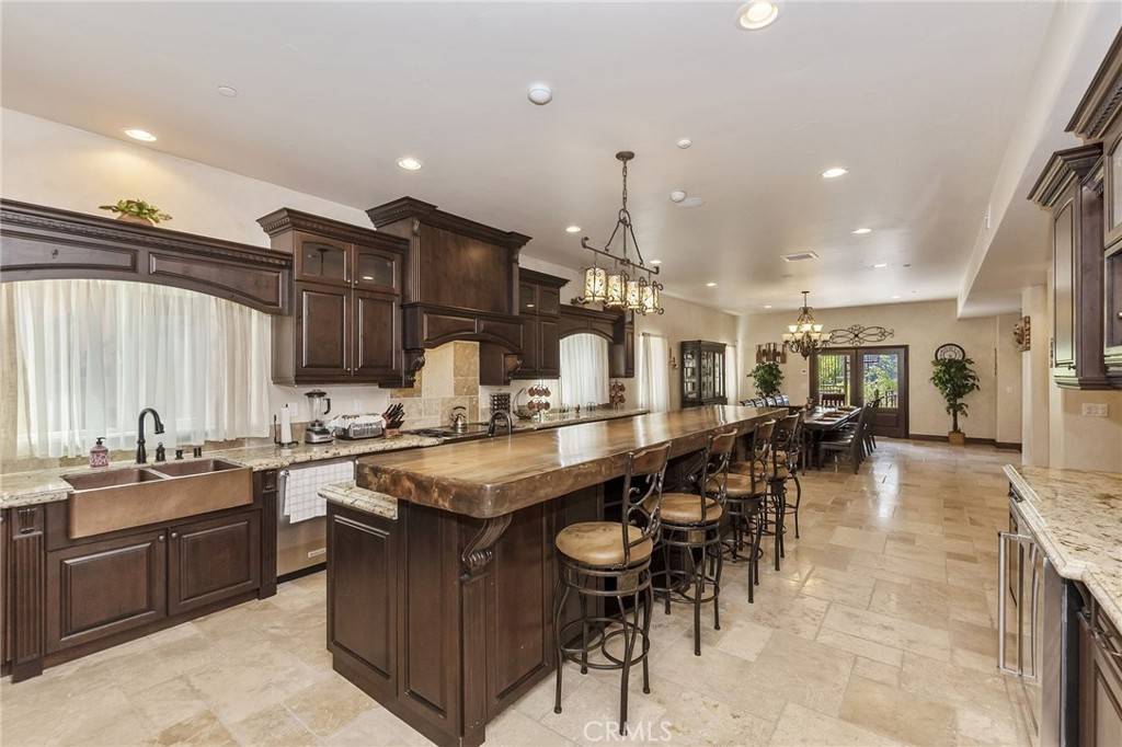 Big Bear Lake, CA 92315,216 Alp CT