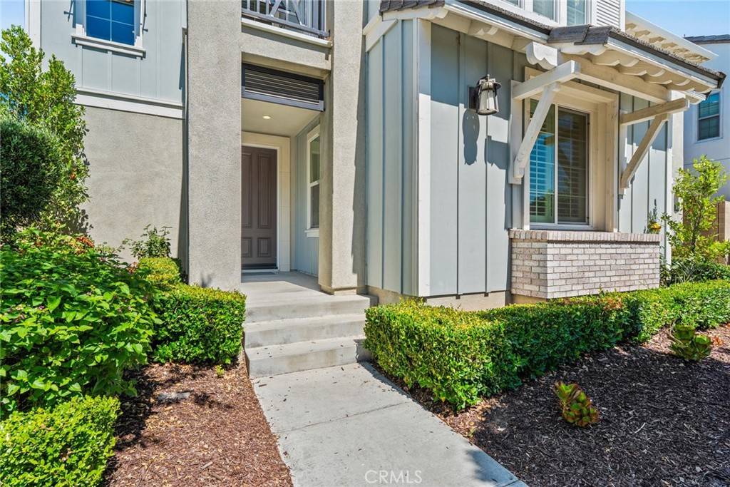 Irvine, CA 92618,115 Mustard