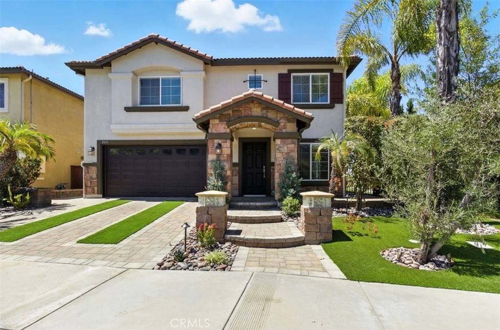 San Marcos, CA 92069,880 Via La Venta