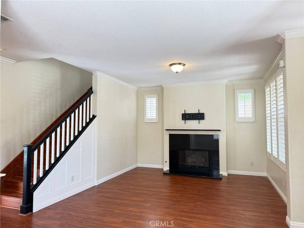 Irvine, CA 92620,126 Arden #65