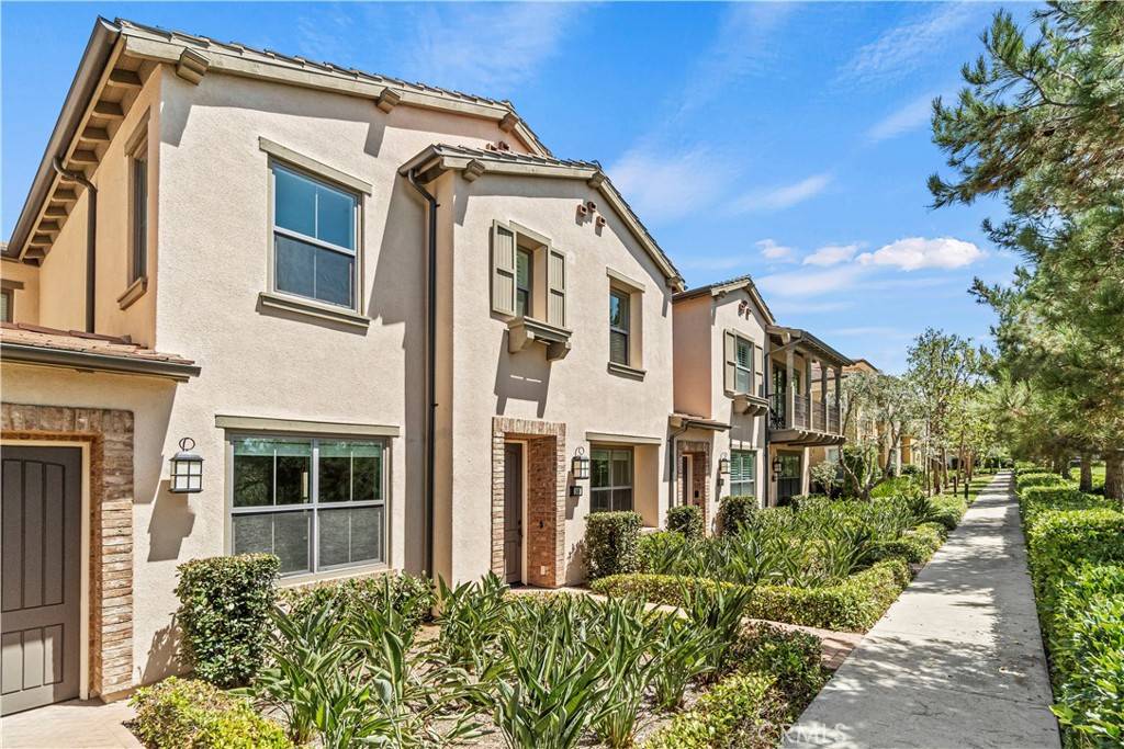 Irvine, CA 92602,146 Crescent Moon