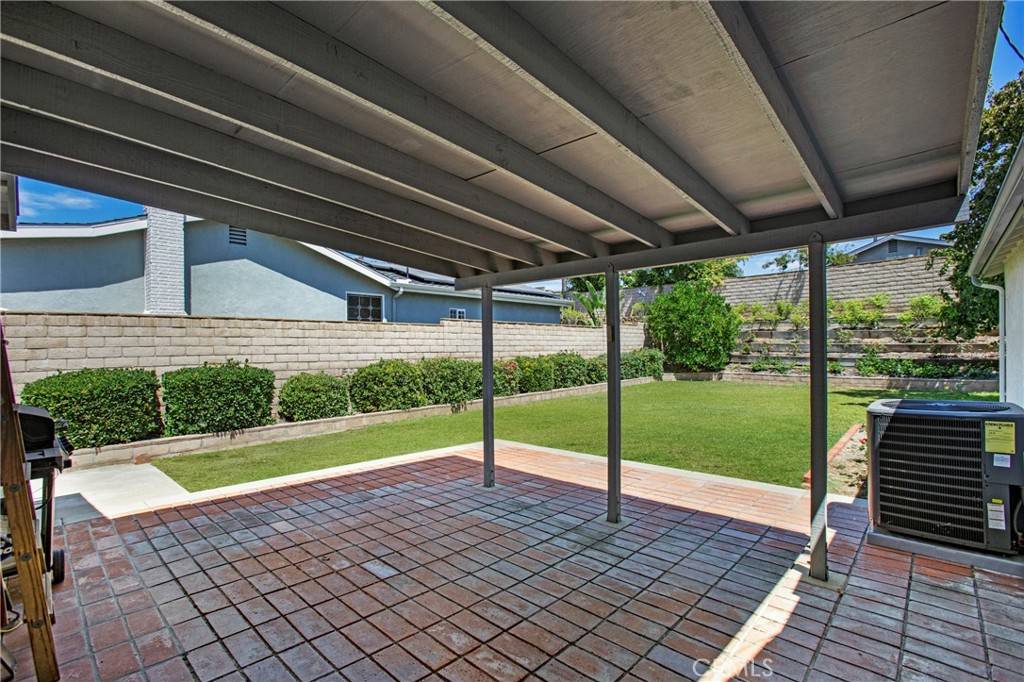 Yorba Linda, CA 92886,4710 Via Loma Linda