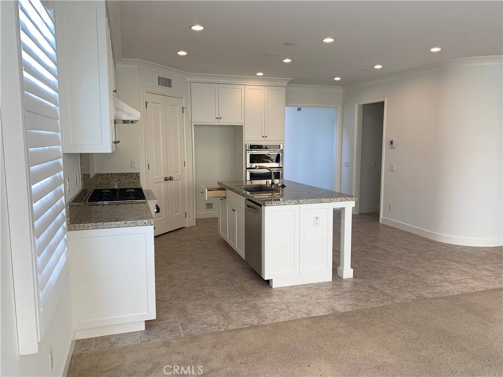 Irvine, CA 92602,156 Stallion