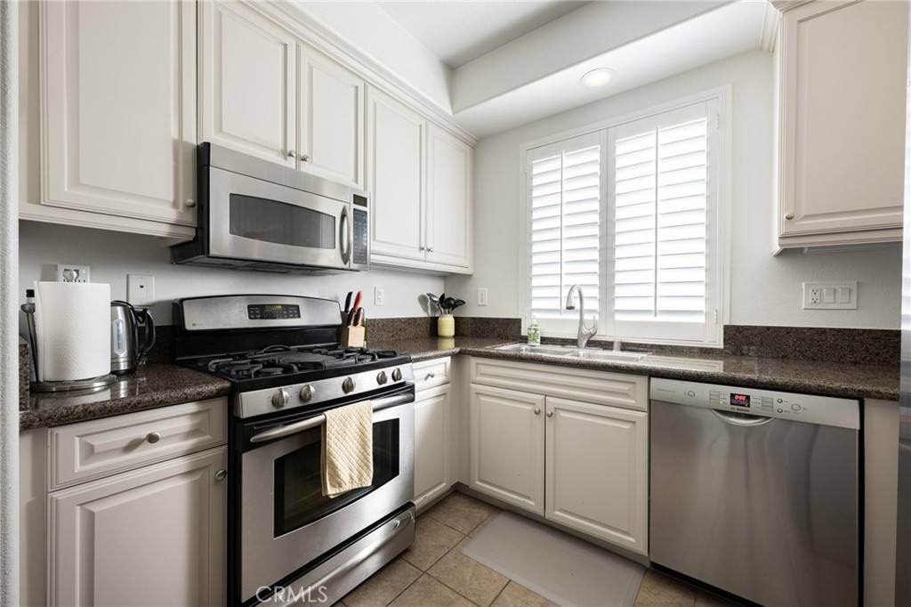 Irvine, CA 92620,142 Pantheon