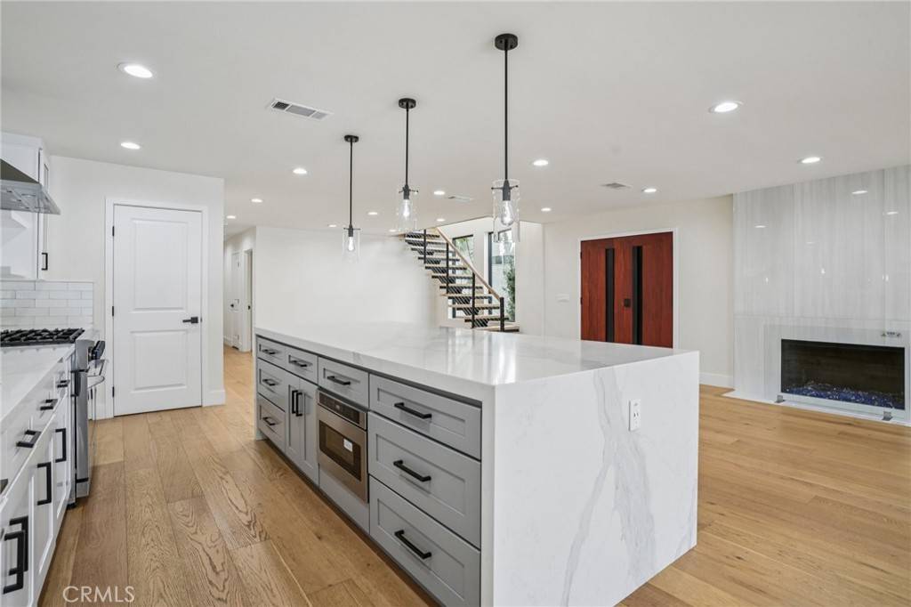 Lake Forest, CA 92630,21922 Erie LN