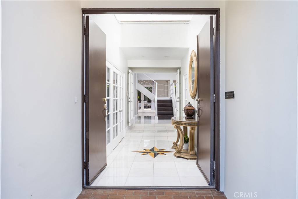 Huntington Beach, CA 92649,16871 Saybrook LN