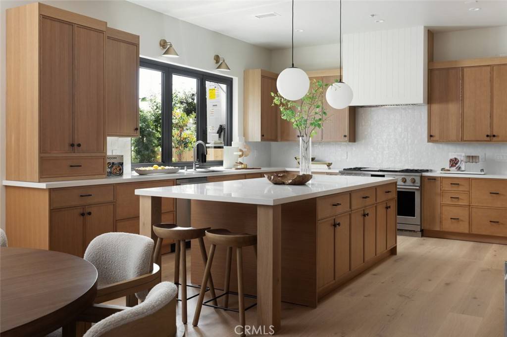 Costa Mesa, CA 92627,1594 Redlands PL