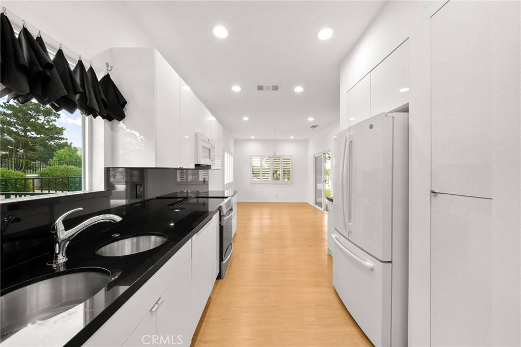 Desert Hot Springs, CA 92240,64754 Pinehurst CIR