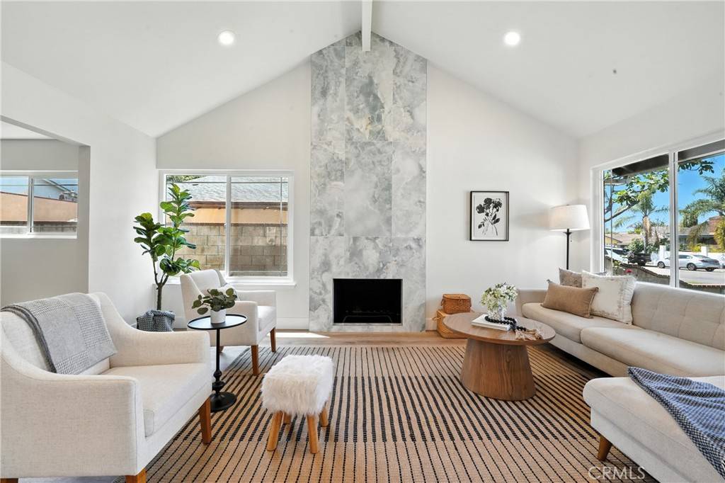 Lake Forest, CA 92630,23952 Sutton DR