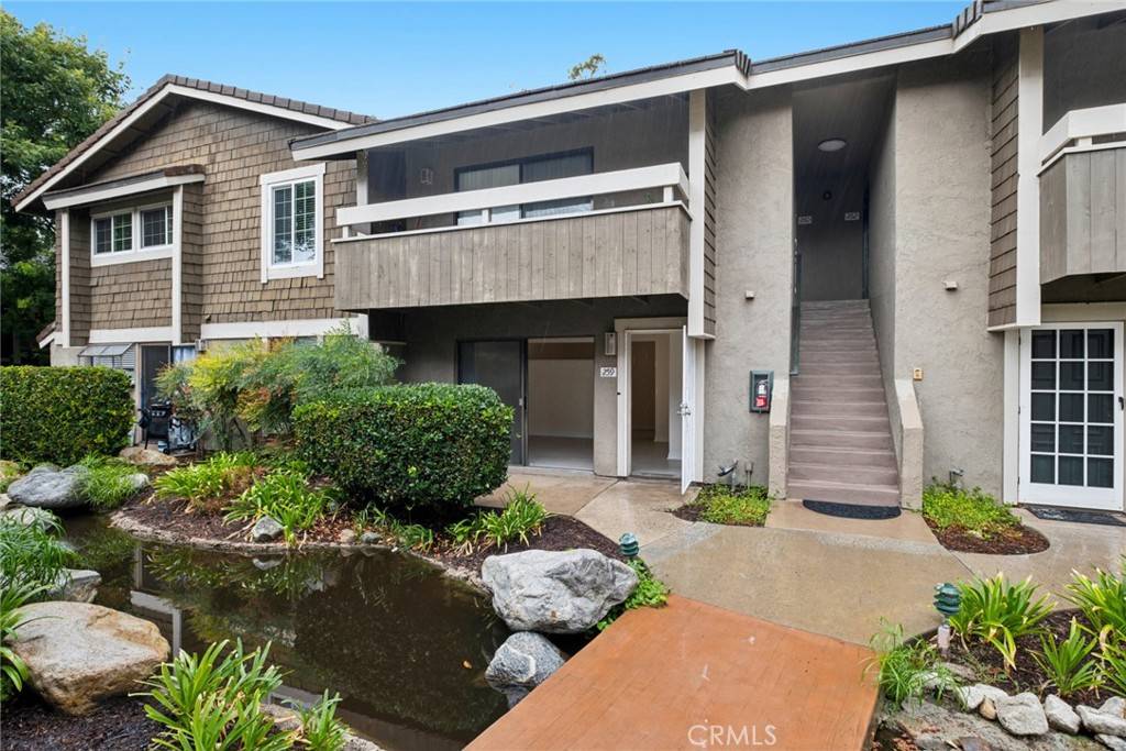 Irvine, CA 92620,259 Streamwood