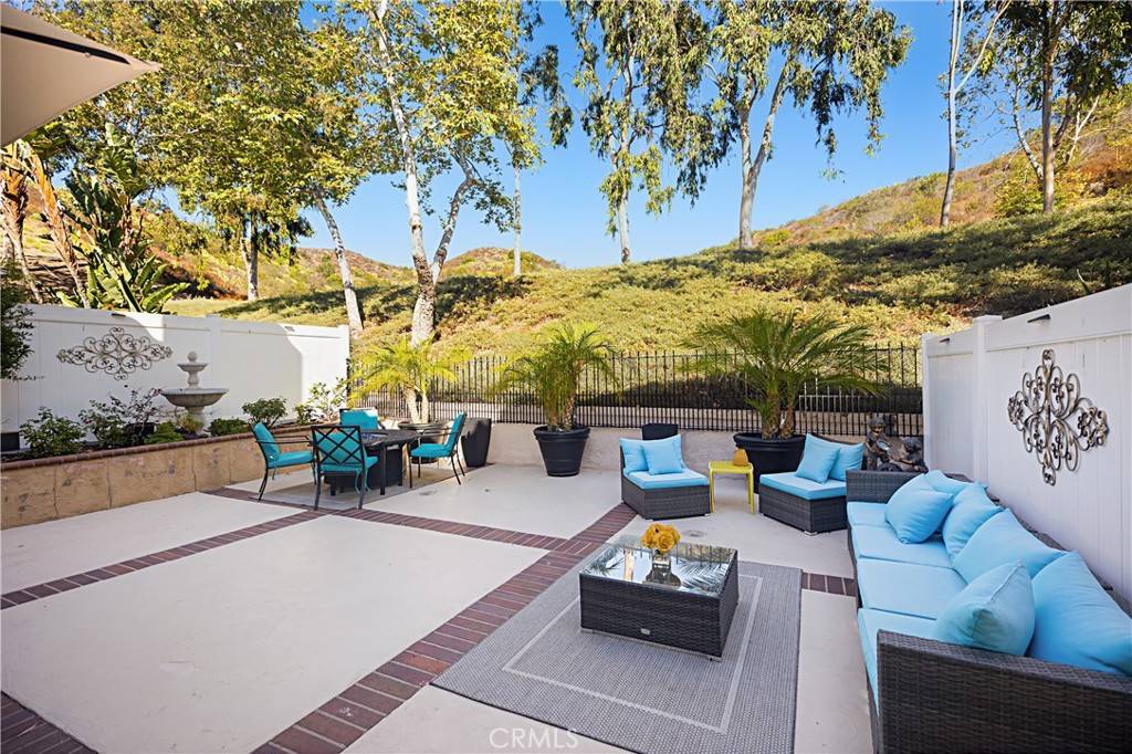 Rancho Santa Margarita, CA 92688,75 Mira Mesa