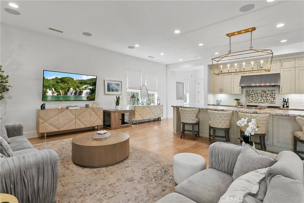 Huntington Beach, CA 92649,17352 Eucalyptus LN
