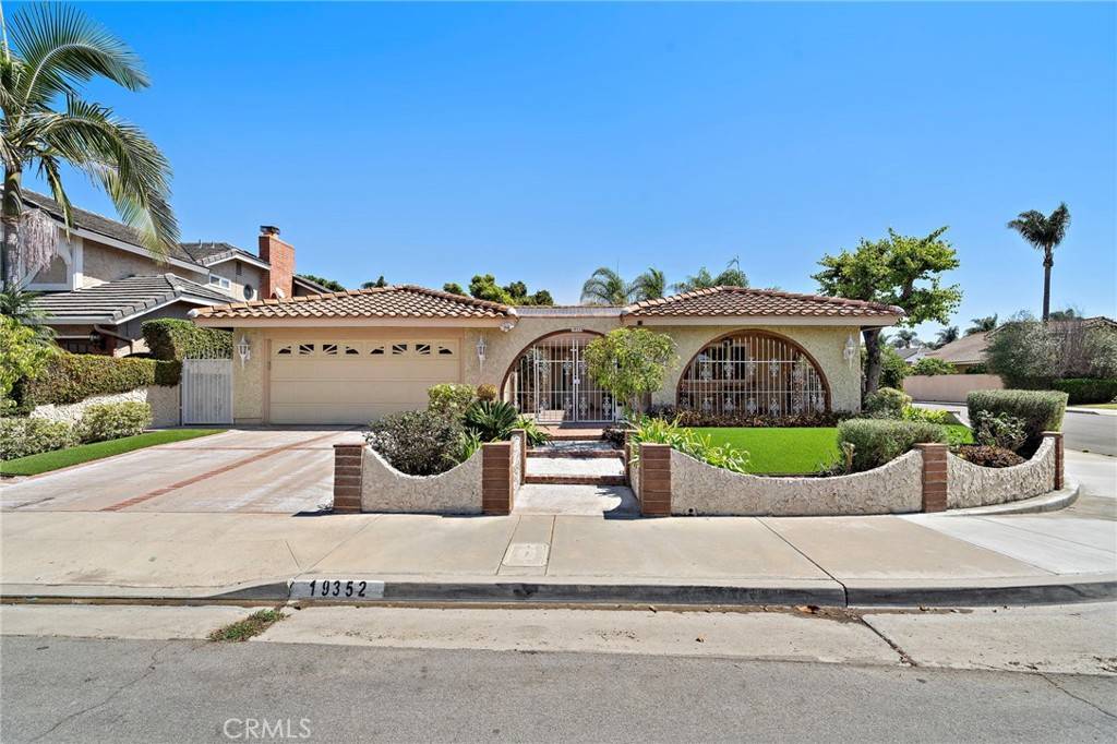 Huntington Beach, CA 92646,19352 Sailwind LN
