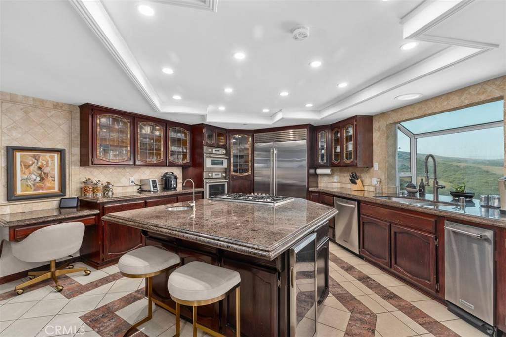 San Clemente, CA 92672,868 Avenida Acapulco