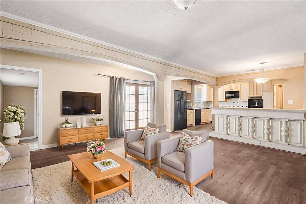 Granada Hills, CA 91344,16857 Chatsworth ST