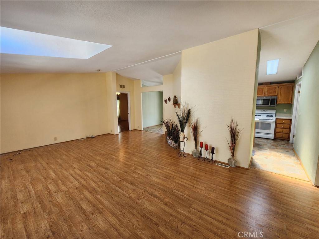 Fountain Valley, CA 92708,620 balsa