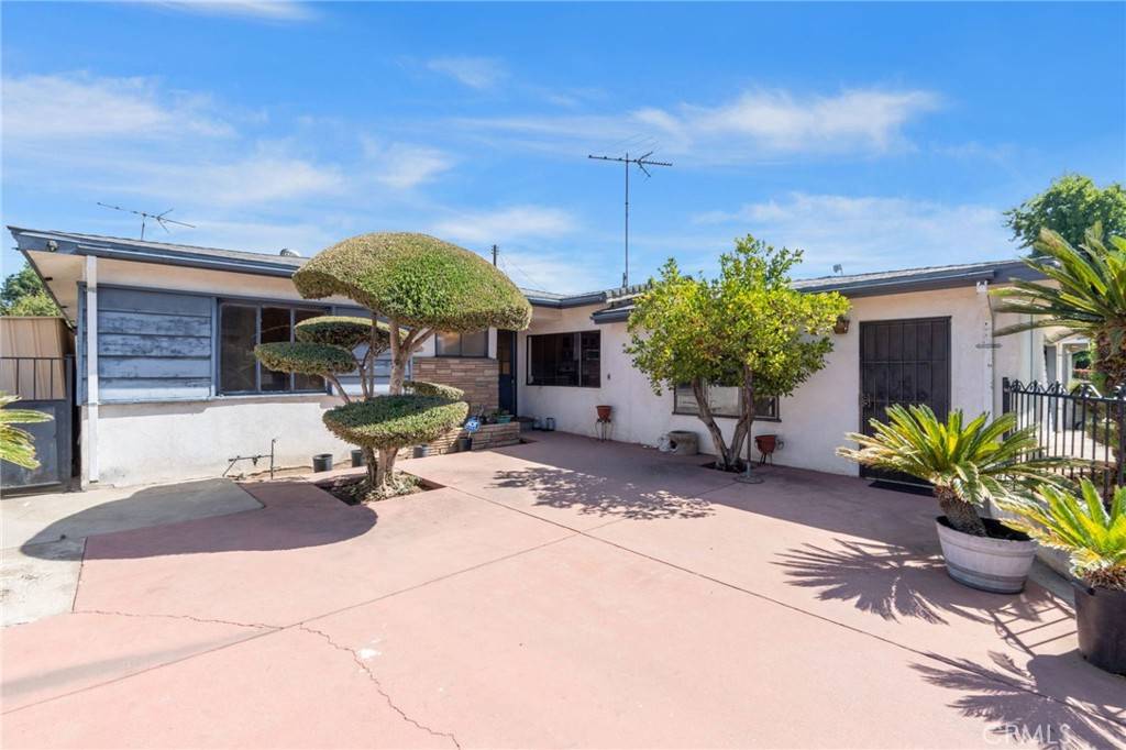 San Fernando, CA 91345,14909 Hiawatha ST