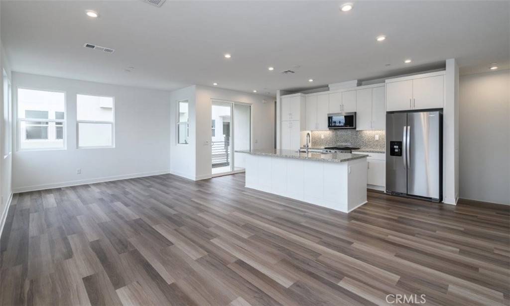 Anaheim, CA 92805,1715 W Bushell