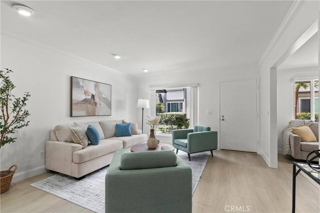 Westminster, CA 92683,13966 Chelmsford WALK