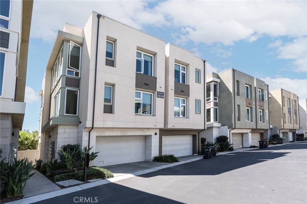 Dana Point, CA 92629,2148 Doheny Way