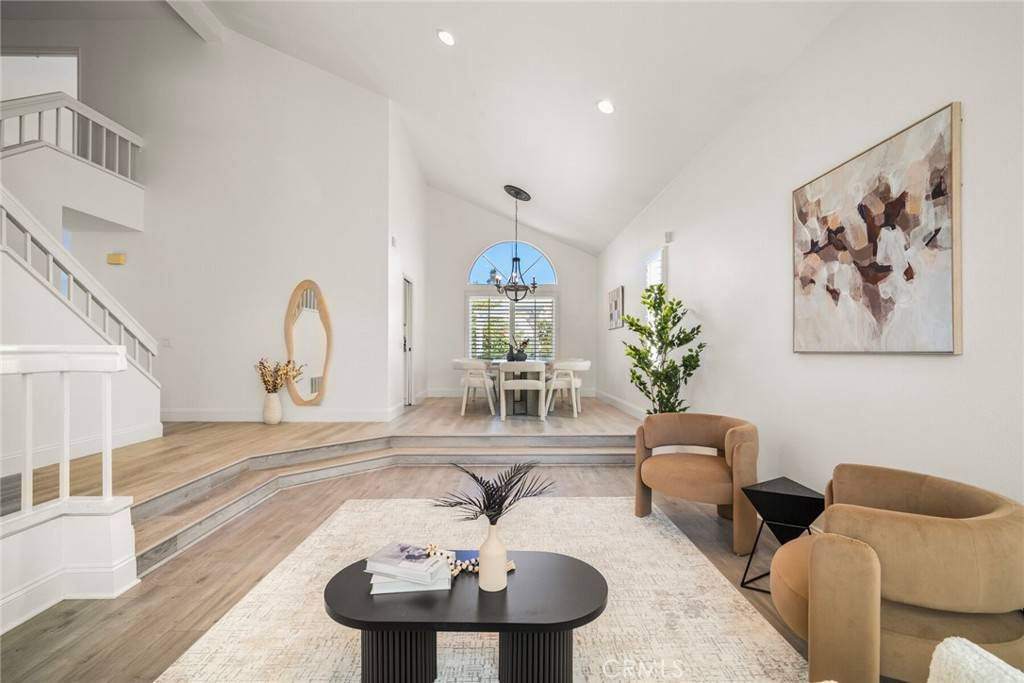 Mission Viejo, CA 92692,26732 Trasmiras