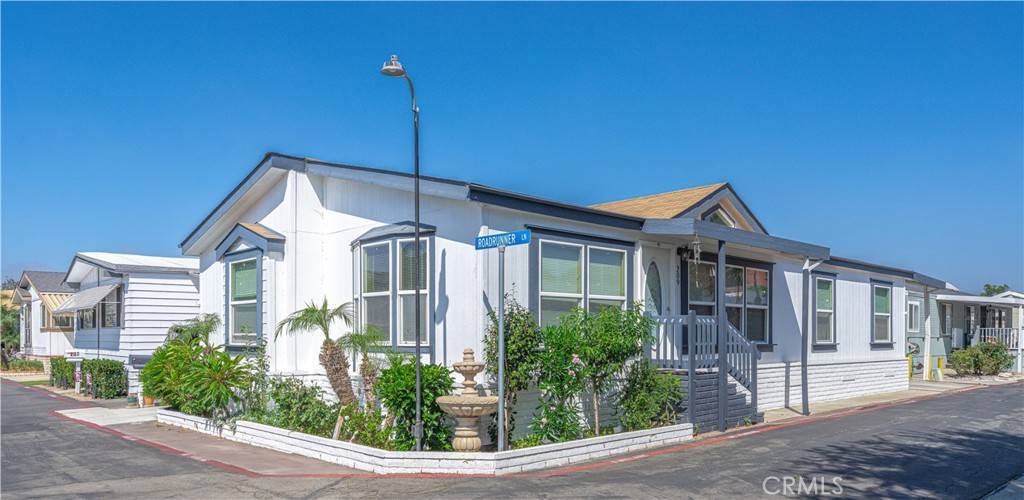 Fountain Valley, CA 92708,209 Road Runner