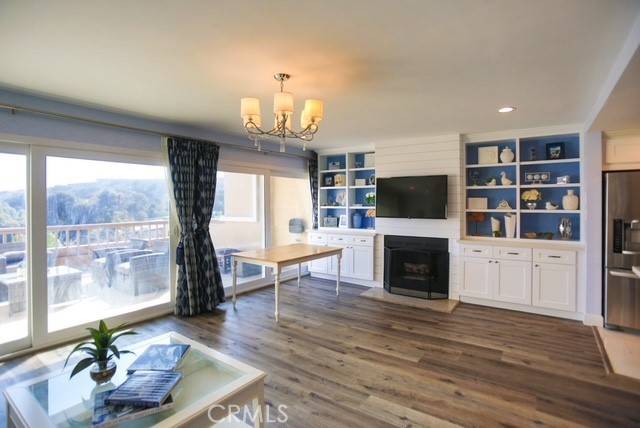 Malibu, CA 90265,23922 De Ville WAY #C