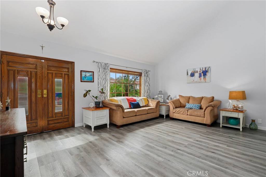 Westminster, CA 92683,14422 Birmingham DR