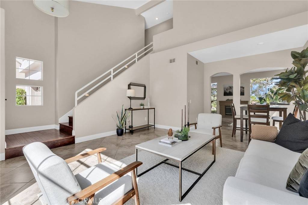 Aliso Viejo, CA 92656,3 Egret