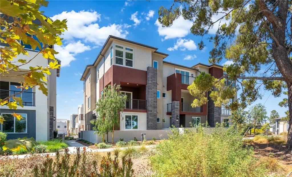 Irvine, CA 92618,129 Biome