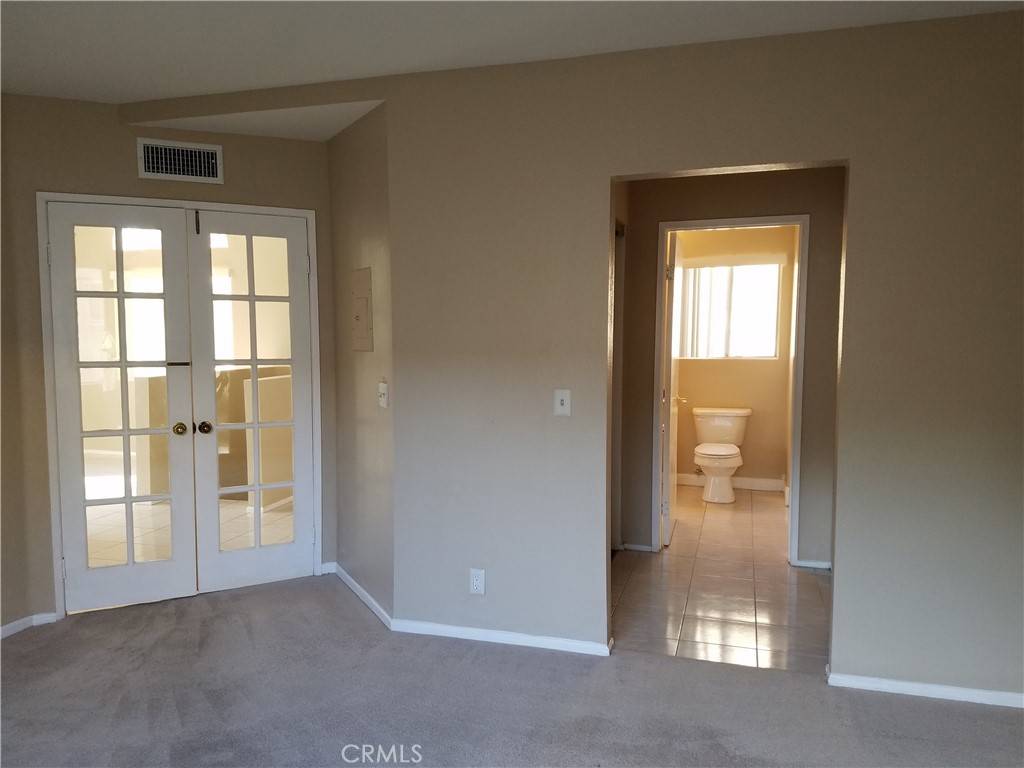 Lake Forest, CA 92630,21217 Jasmines