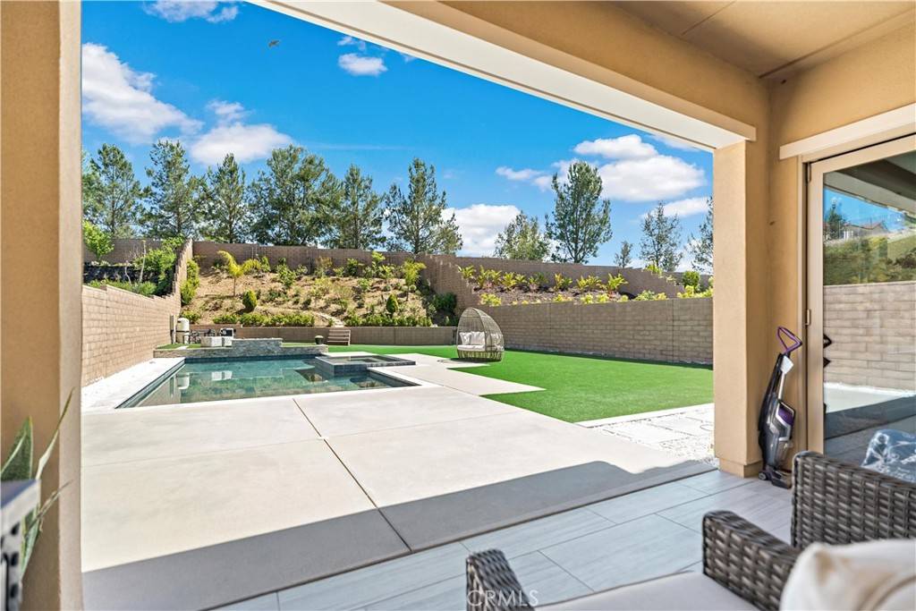 Irvine, CA 92602,52 Pedigree