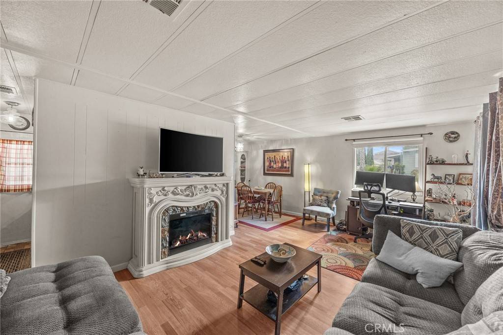 Brea, CA 92823,5700 Carbon Canyon #42