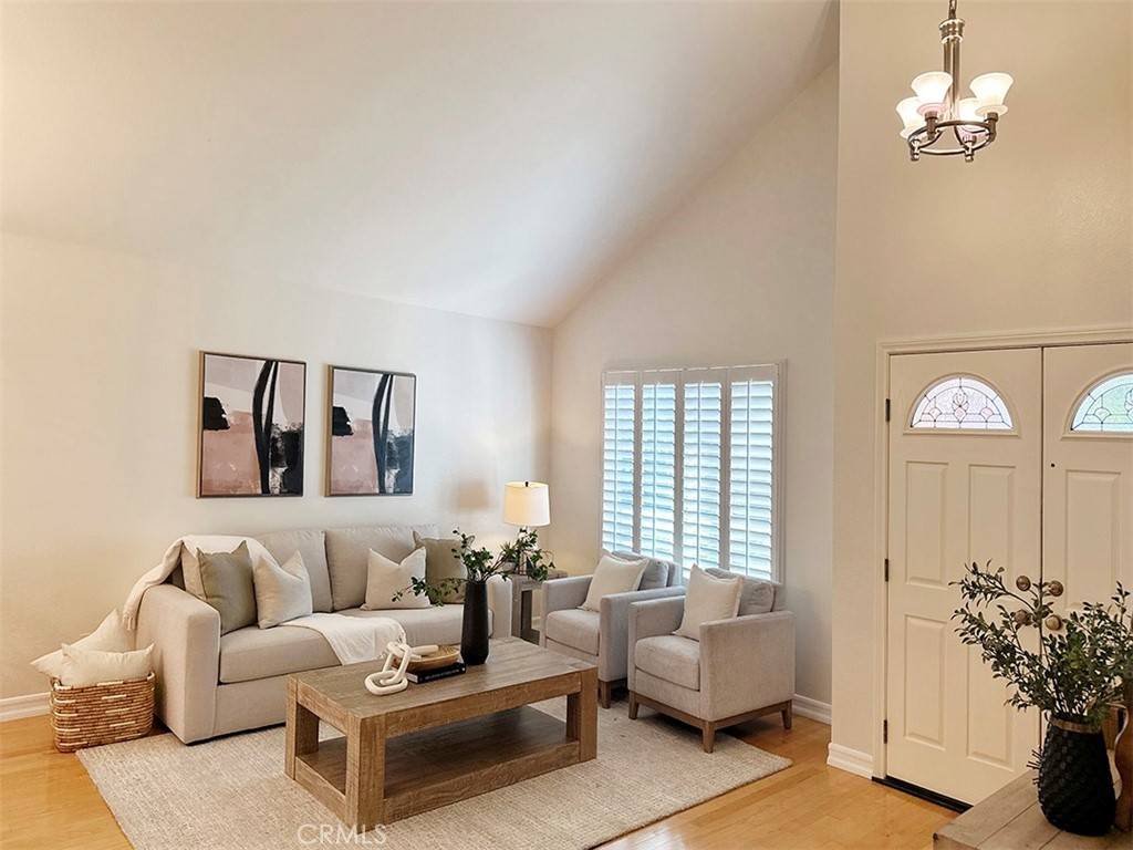 Placentia, CA 92870,1551 E Ray DR
