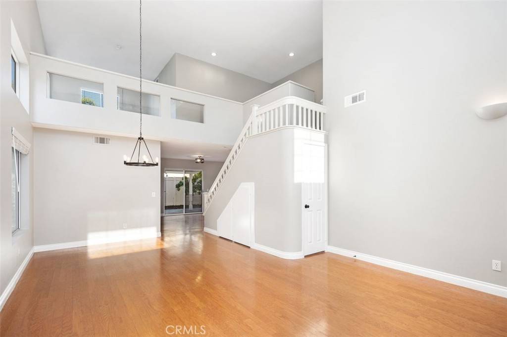 Aliso Viejo, CA 92656,5 Charlemont