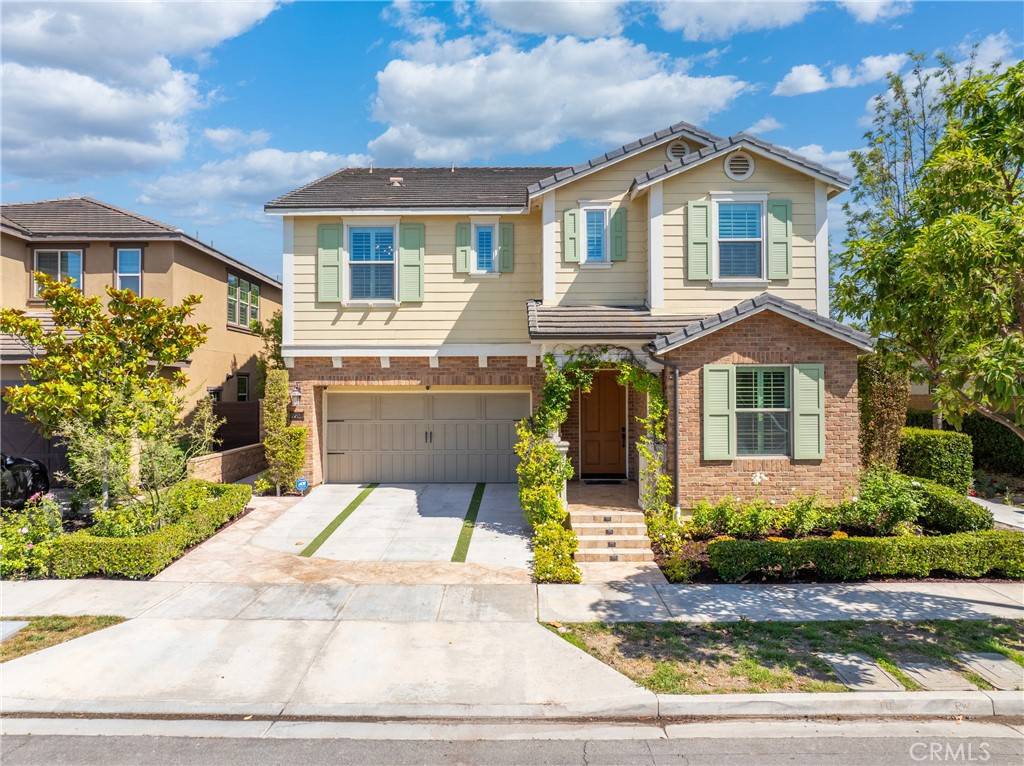 Tustin, CA 92782,261 Barnes