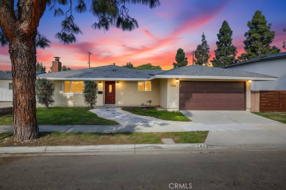 Costa Mesa, CA 92626,746 Hudson AVE