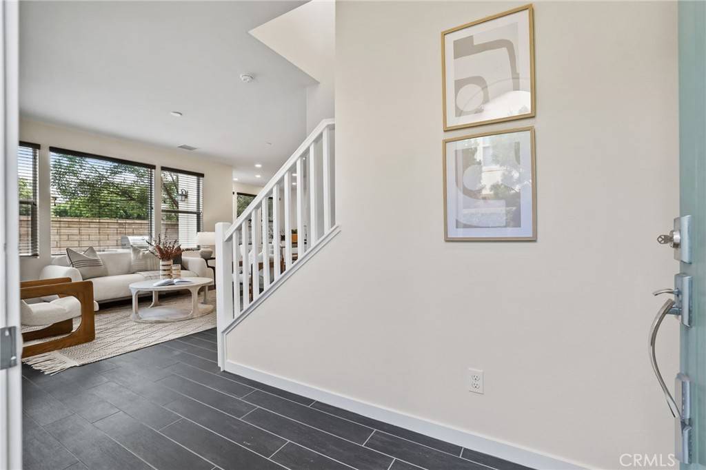 Lake Forest, CA 92630,56 Clover