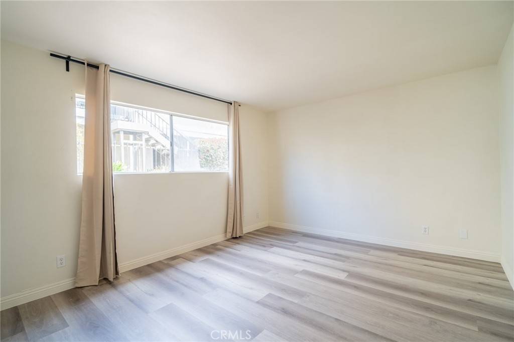 Huntington Beach, CA 92648,615 Utica
