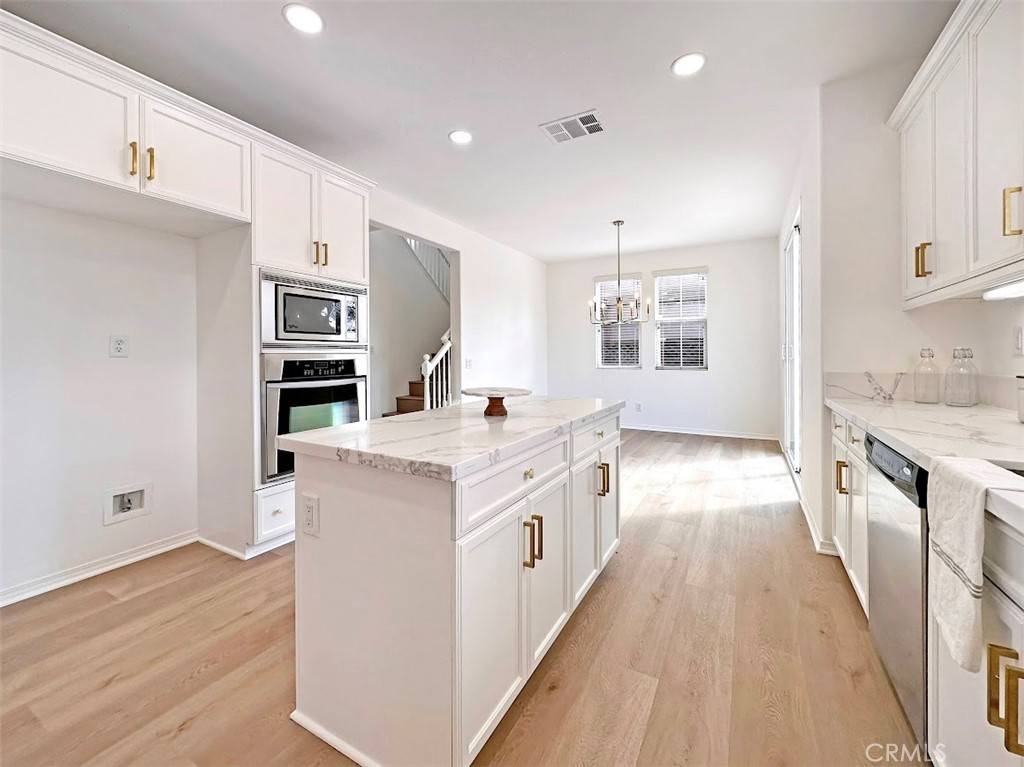 Menifee, CA 92584,29101 Gooseneck