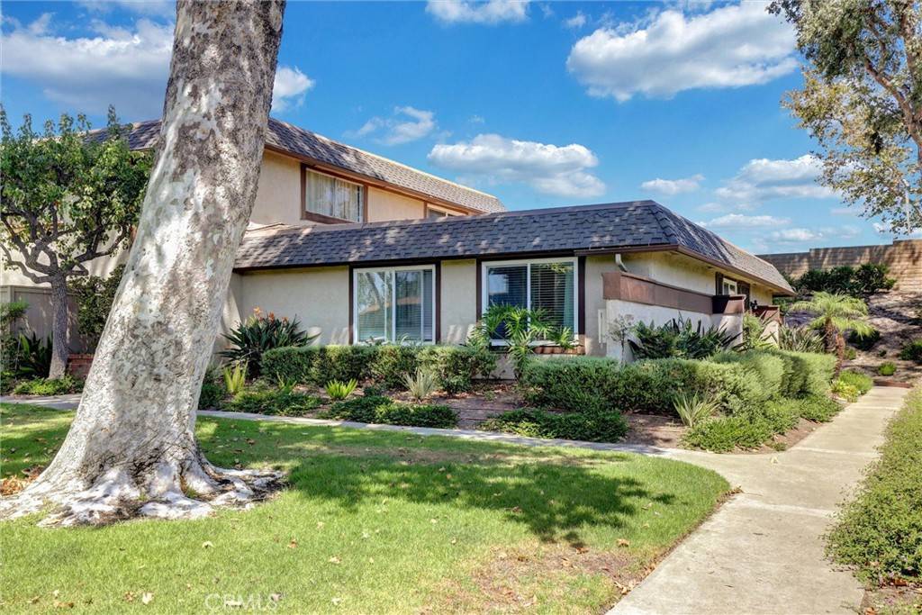 Mission Viejo, CA 92691,22922 Via Nuez #33