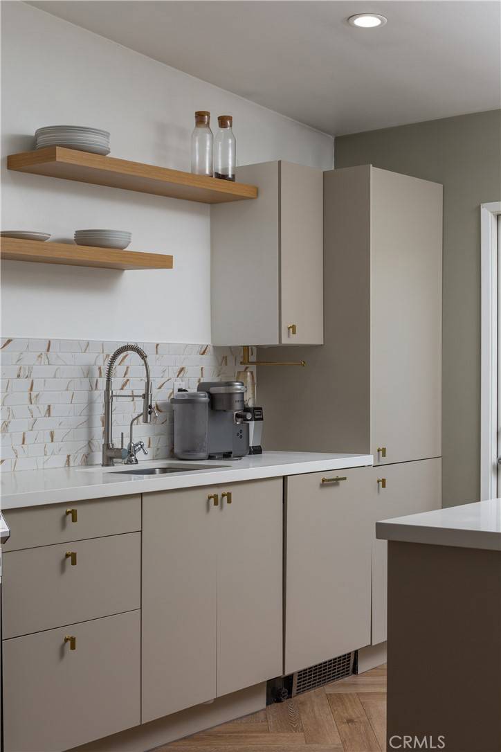 Costa Mesa, CA 92627,541 A Bernard St