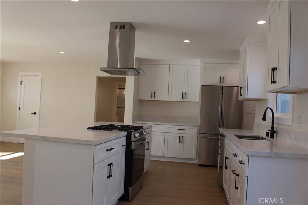 Downey, CA 90242,13218 Premiere AVE