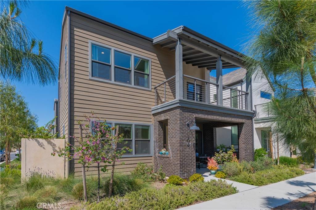 Irvine, CA 92618,104 Chant