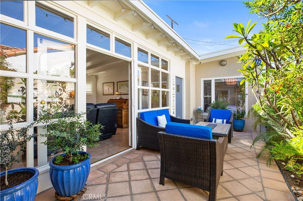 Long Beach, CA 90803,5722 E The Toledo