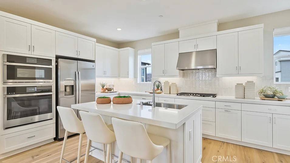 Valencia, CA 91381,27459 Sand Almond WAY