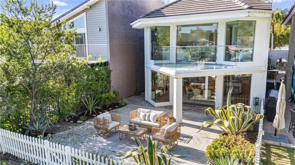 Lake Forest, CA 92630,21886 Winnebago